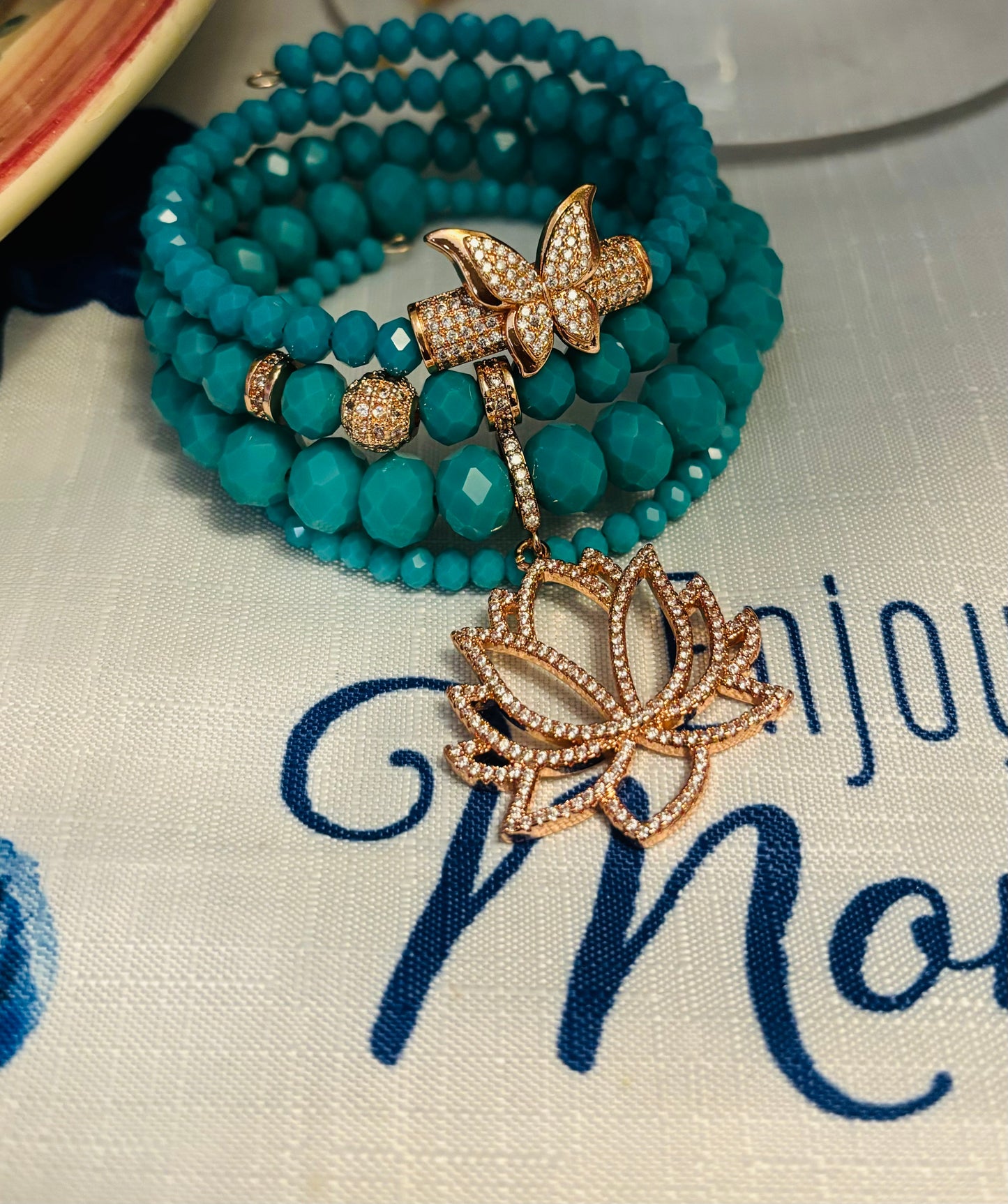 Lotus in Teal