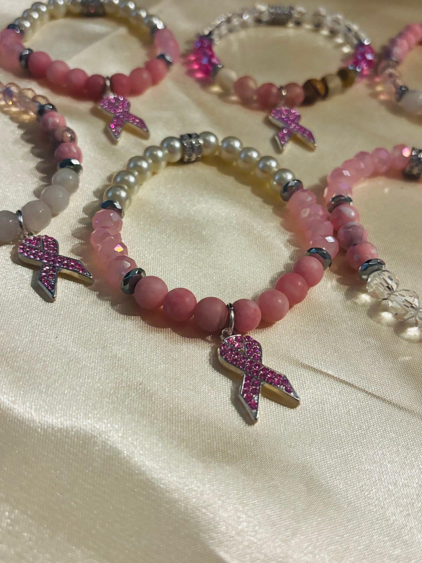 Single charm in pink